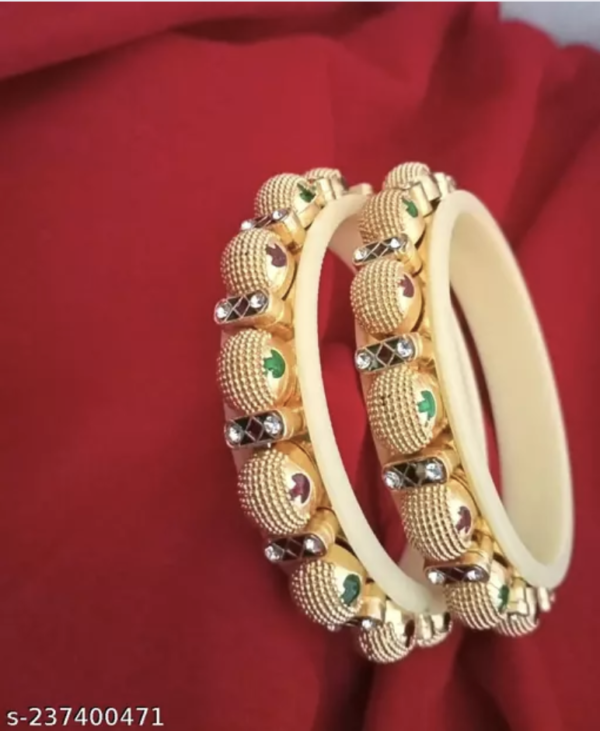 Graceful braclet and bangles for women